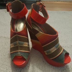 Tribal print wedges